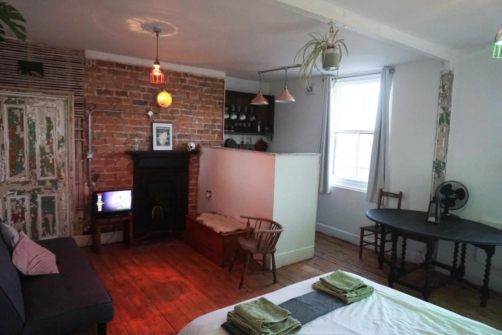 New! Castle View Studio Apartment Scarborough Eksteriør billede